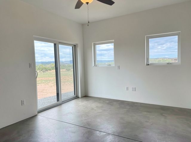 50 Cattle Drive, Lamy, NM 87540