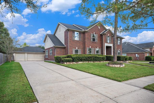 1412 Cambridge Drive, Friendswood, TX 77546