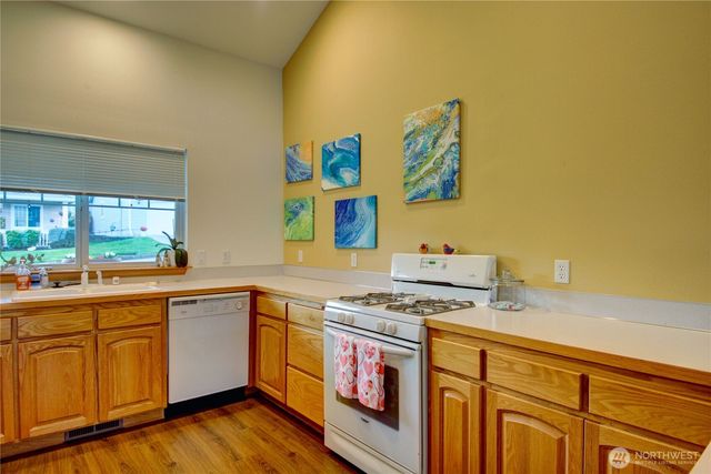 170 NW 13th Court, Oak Harbor, WA 98277