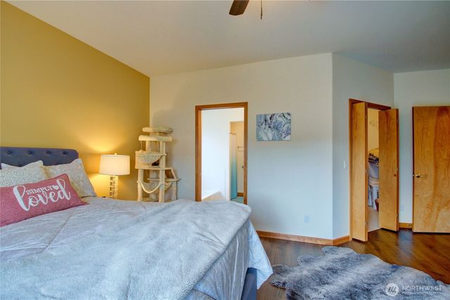 170 NW 13th Court, Oak Harbor, WA 98277