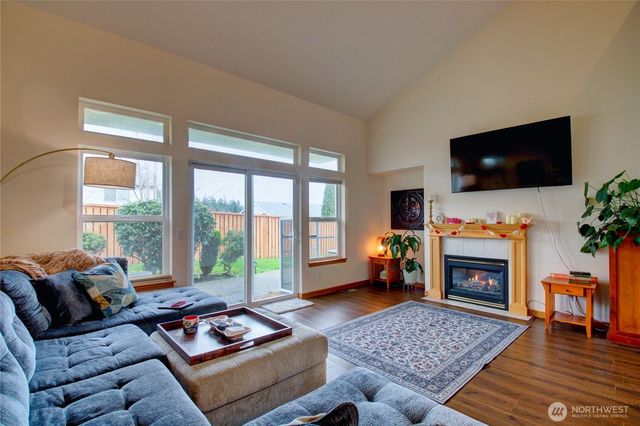 170 NW 13th Court, Oak Harbor, WA 98277