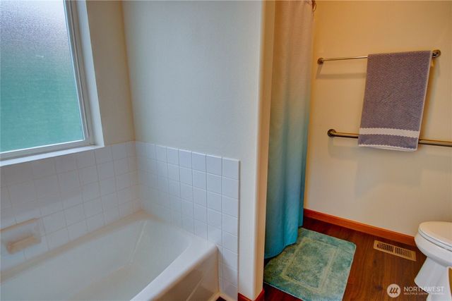 170 NW 13th Court, Oak Harbor, WA 98277