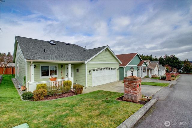 170 NW 13th Court, Oak Harbor, WA 98277