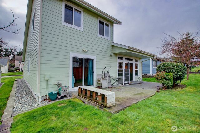 170 NW 13th Court, Oak Harbor, WA 98277