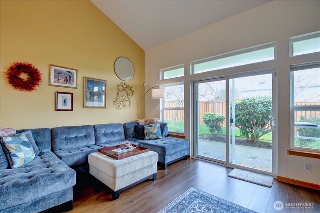 170 NW 13th Court, Oak Harbor, WA 98277