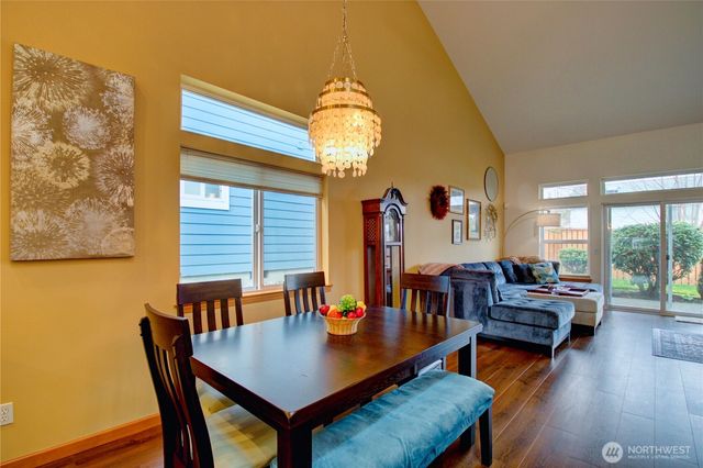 170 NW 13th Court, Oak Harbor, WA 98277