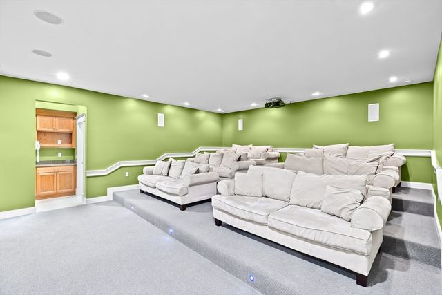 33 Moniz Drive, Westport, MA 02790