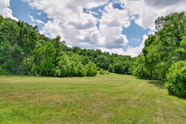 395B Allen Rd, Goodlettsville, TN 37072