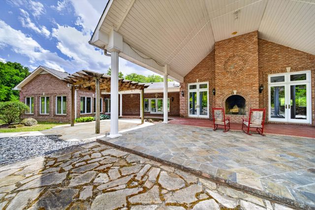 395B Allen Rd, Goodlettsville, TN 37072