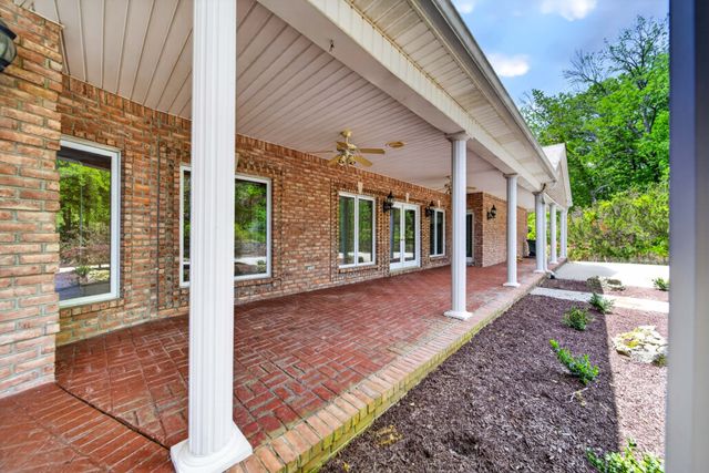 395B Allen Rd, Goodlettsville, TN 37072