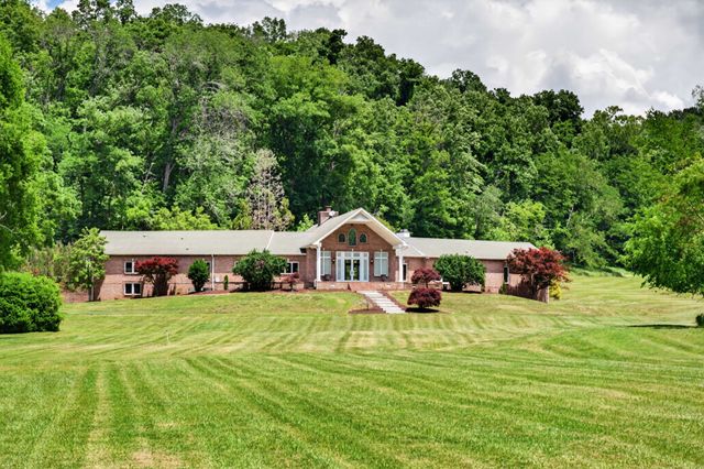 395B Allen Rd, Goodlettsville, TN 37072