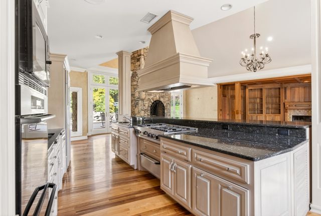 395B Allen Rd, Goodlettsville, TN 37072