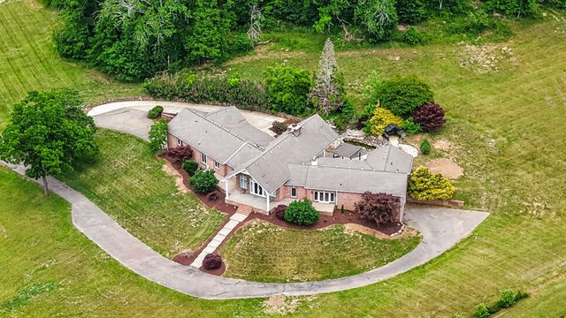 395B Allen Rd, Goodlettsville, TN 37072