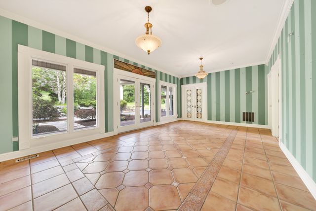 395B Allen Rd, Goodlettsville, TN 37072