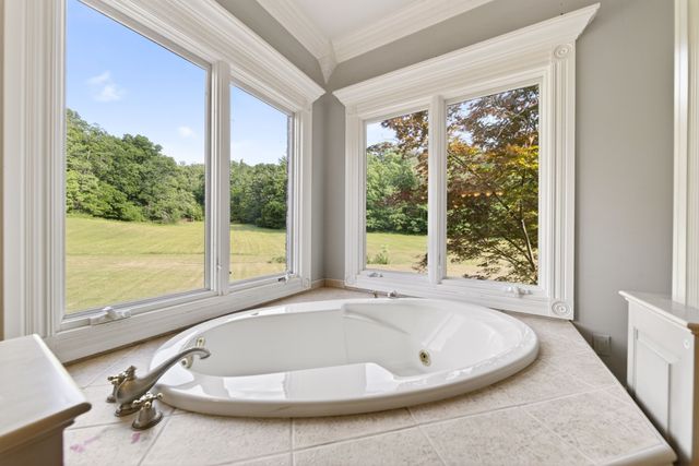 395B Allen Rd, Goodlettsville, TN 37072