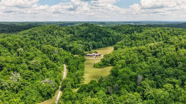 395B Allen Rd, Goodlettsville, TN 37072