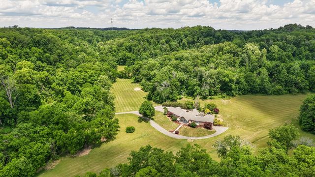 395B Allen Rd, Goodlettsville, TN 37072