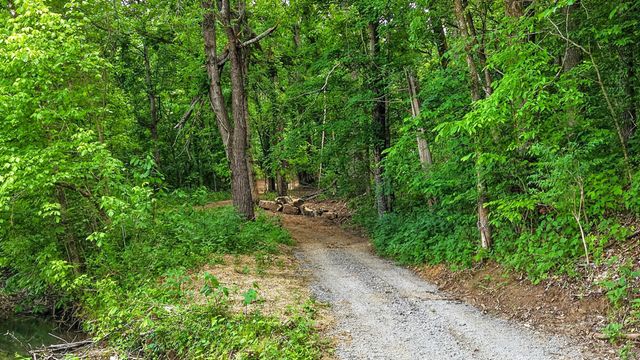 395B Allen Rd, Goodlettsville, TN 37072
