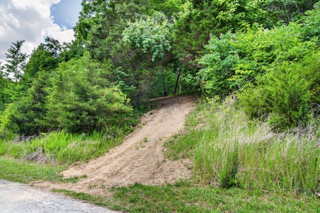 395B Allen Rd, Goodlettsville, TN 37072