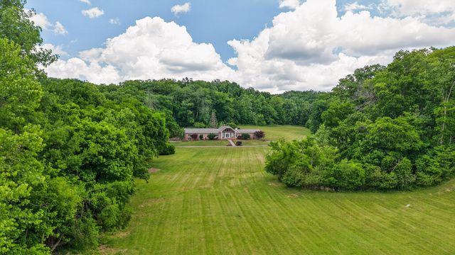395B Allen Rd, Goodlettsville, TN 37072