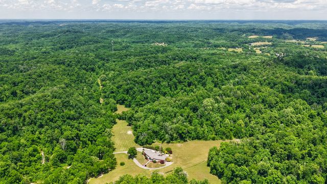 395B Allen Rd, Goodlettsville, TN 37072