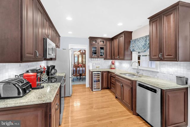 2708 N KENSINGTON ST, Arlington, VA 22207