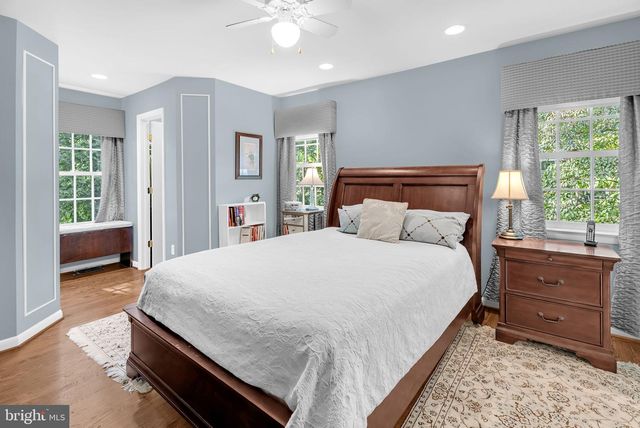 2708 N KENSINGTON ST, Arlington, VA 22207