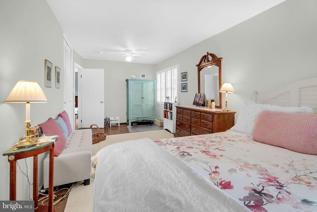 2708 N KENSINGTON ST, Arlington, VA 22207