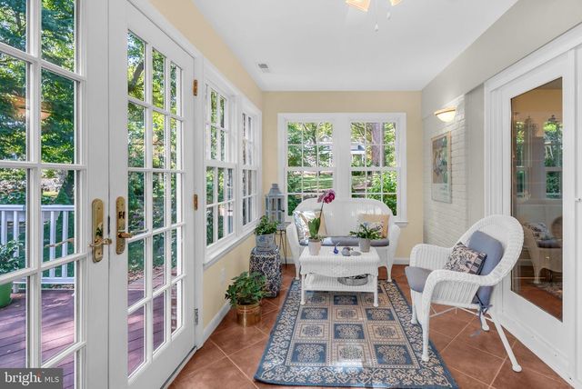 2708 N KENSINGTON ST, Arlington, VA 22207