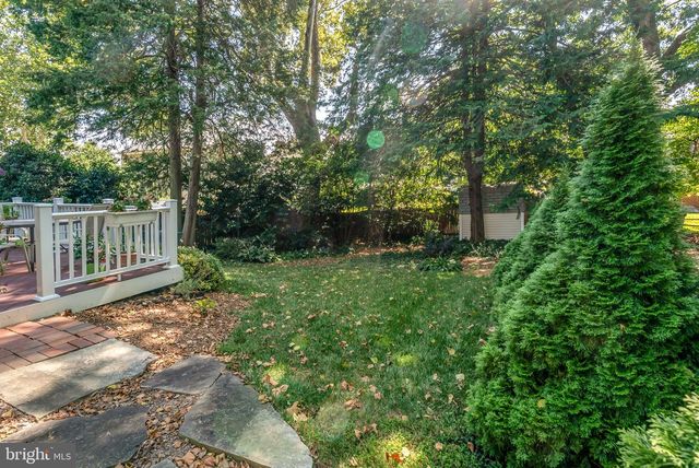 2708 N KENSINGTON ST, Arlington, VA 22207