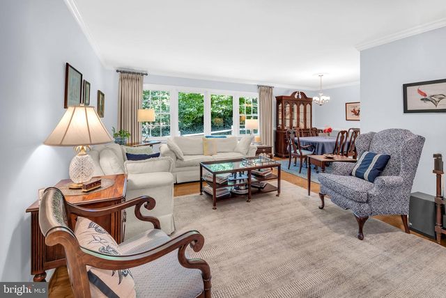 2708 N KENSINGTON ST, Arlington, VA 22207