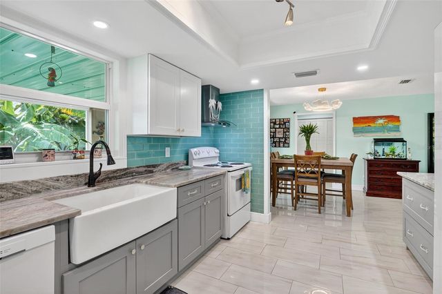 4638 VINSETTA AVENUE, North Fort Myers, FL 33903