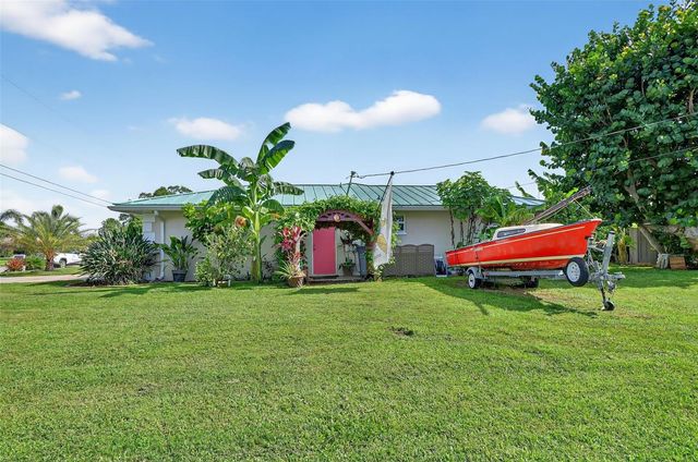 4638 VINSETTA AVENUE, North Fort Myers, FL 33903