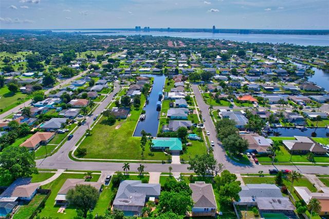 4638 VINSETTA AVENUE, North Fort Myers, FL 33903