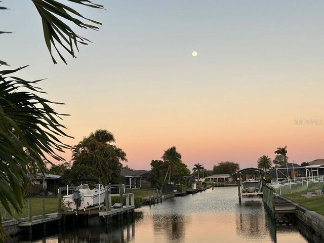 4638 VINSETTA AVENUE, North Fort Myers, FL 33903