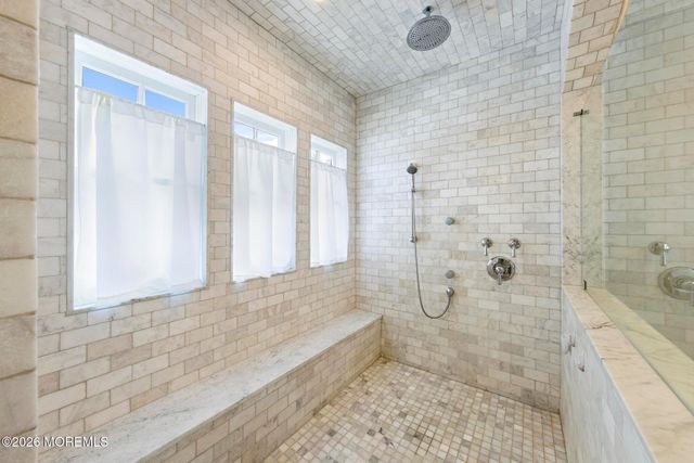 9 Beacon Hill Road, Atlantic Highlands, NJ 07716
