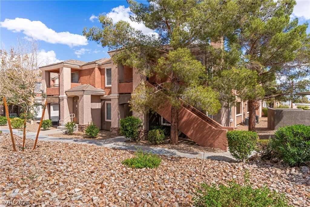 1501 Truett Street 203, Las Vegas, NV 89128 — exterior