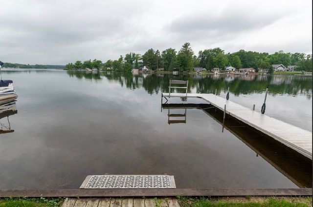 735 Pleasant Shores Street, Gladwin, MI 48624