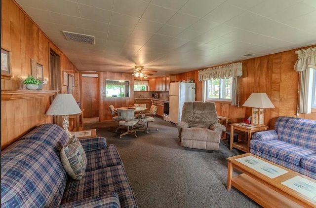 735 Pleasant Shores Street, Gladwin, MI 48624