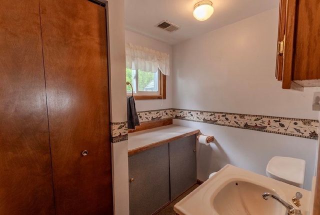 735 Pleasant Shores Street, Gladwin, MI 48624