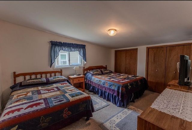 735 Pleasant Shores Street, Gladwin, MI 48624