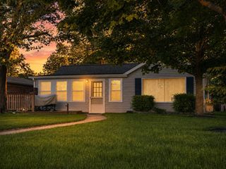 735 Pleasant Shores Street, Gladwin, MI 48624