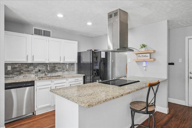 7313 Lee Drive, Forest Hill, TX 76140