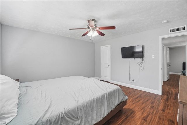 7313 Lee Drive, Forest Hill, TX 76140