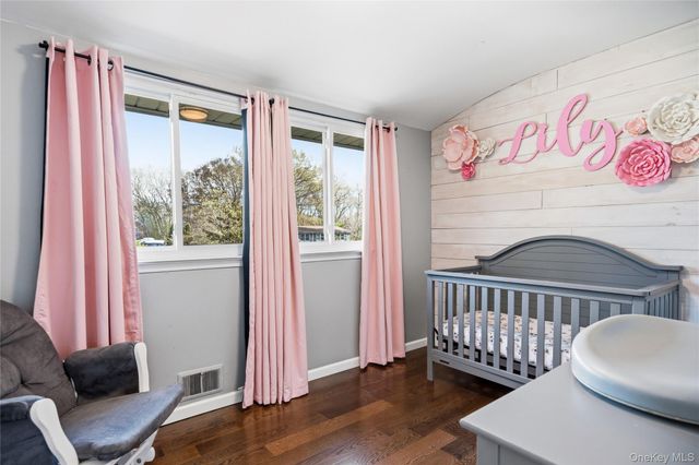 12 Branch Lane, East Setauket, NY 11733