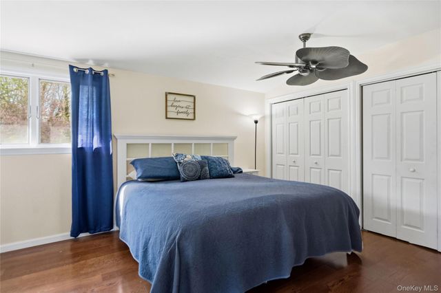 12 Branch Lane, East Setauket, NY 11733