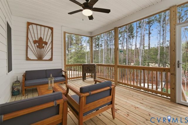 11560 Doronhurst Dr, Providence Forge, VA 23140