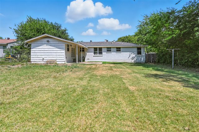 3216 Marys Lane, Fort Worth, TX 76116