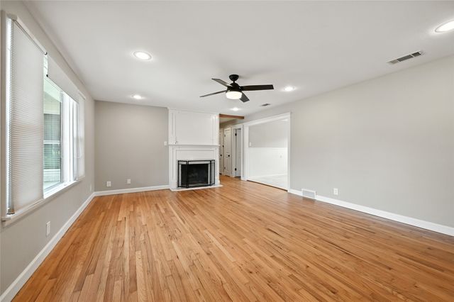 3216 Marys Lane, Fort Worth, TX 76116