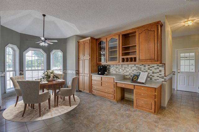 6603 Champion Road, Midlothian, TX 76065